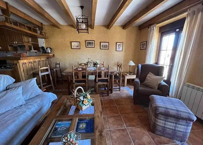 El Sobrao De Gredos 팜스테이 나바레돈다 데 그레도스